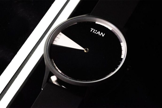 This dial slices time to defy the traditional time telling methods!