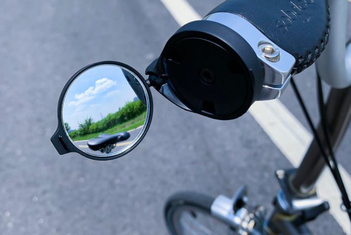 The universal bike-handlebar mirror that lets you move forward and look backward