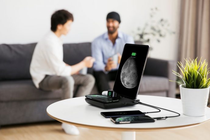 Here’s that all-in-one charging dock Apple should have made for its products