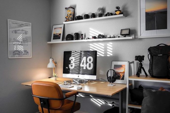 Desk setups that maximize your work from home productivity!