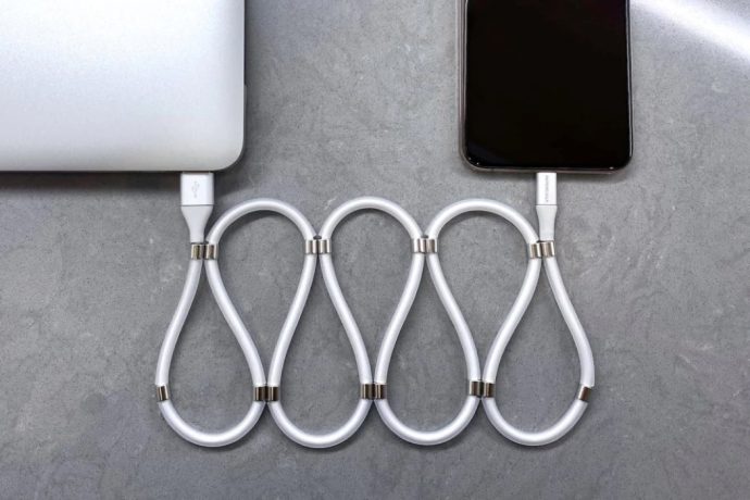 The best way to prevent your cables from entangling?? Magnets!