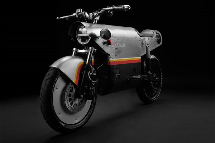 This WWII fighter jet-looking electric bike blends futuristic design with Japanese details