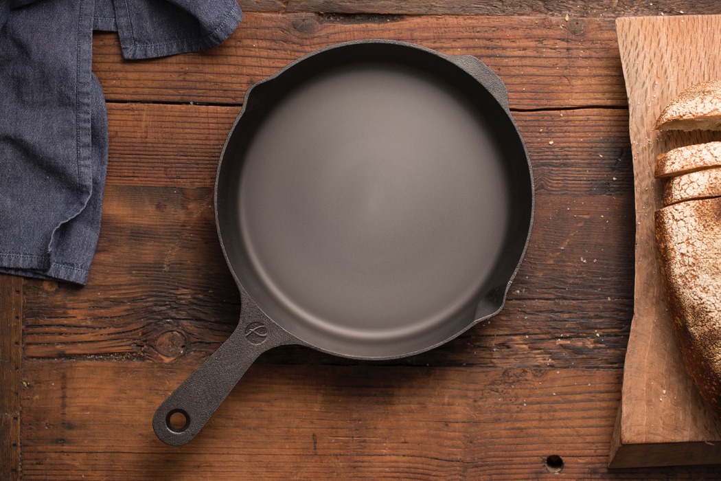 Upgrade your home-cooking arsenal with this non-stick cast-iron skillet -  Yanko Design