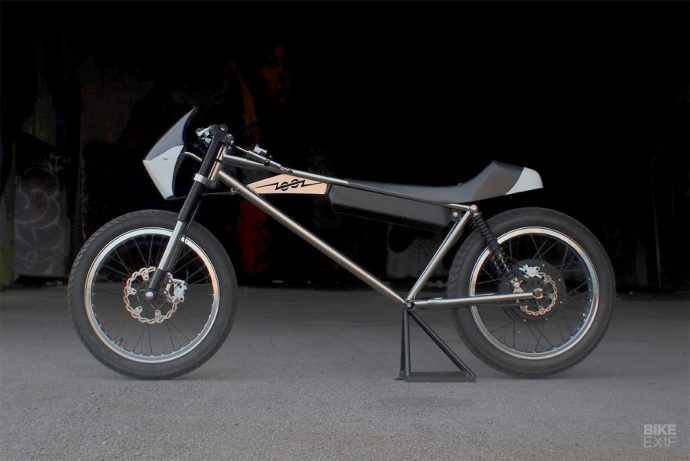 The ultra-minimal Zooz Concept 1 is an e-motorcycle that looks like nothing we’ve seen before