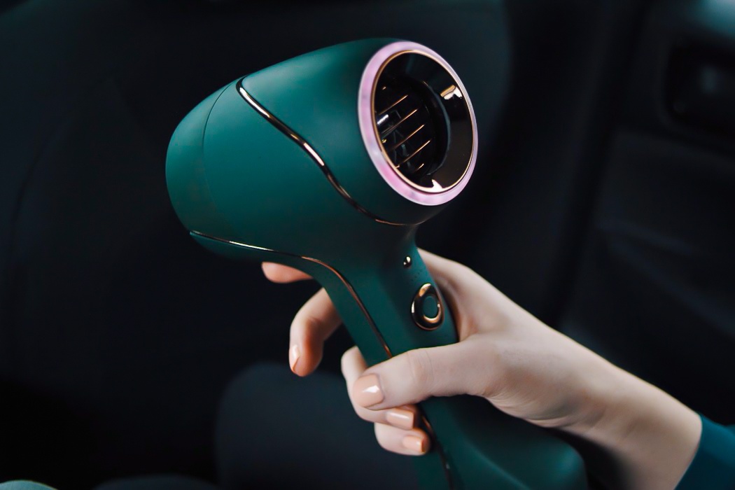 battery operated hair dryer