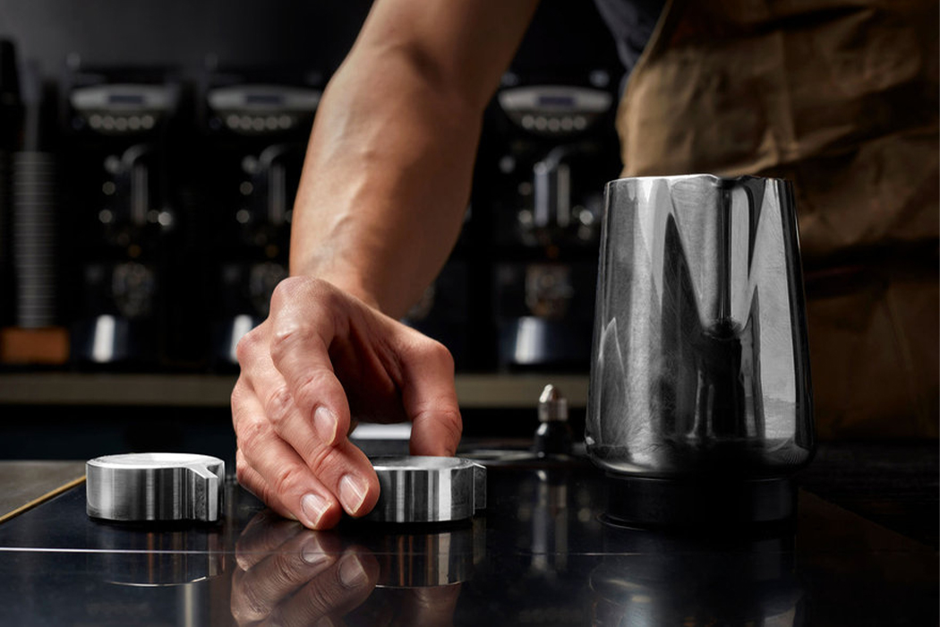 Starbucks redesigns their espresso machines to use gravity for a smoother  coffee! - Yanko Design