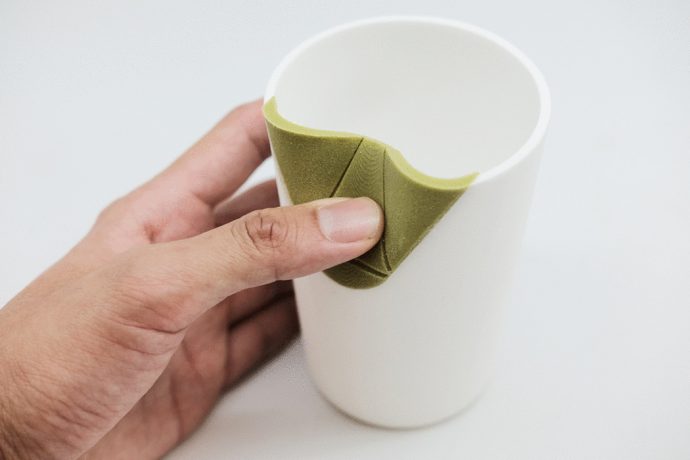 These tableware designs use a silicone flap to improve the visually impaired’s eating experience