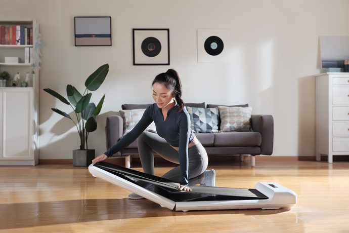 This 180° foldable workout mat is a space-saving alternative to the traditional treadmill!