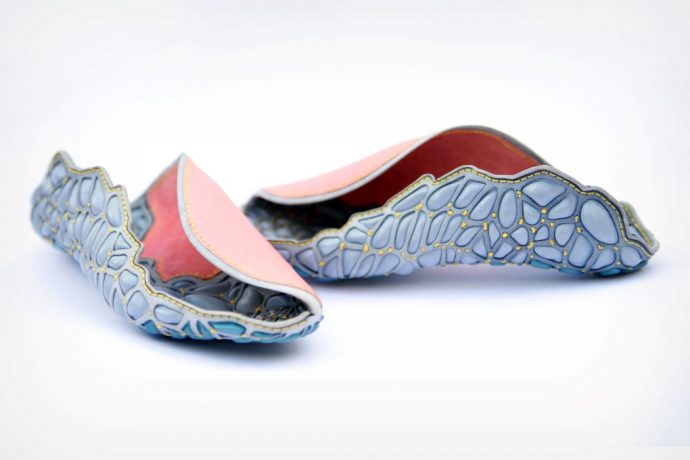 This slip-on shoe is custom made for your foot, with a single wrap-around surface