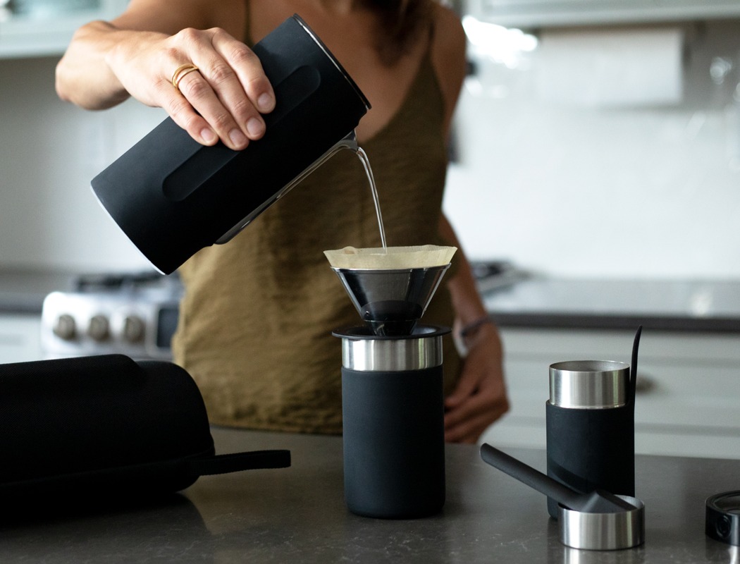 Black + Decker's latest Kitchen Appliance is like a Keurig for cocktails -  Yanko Design