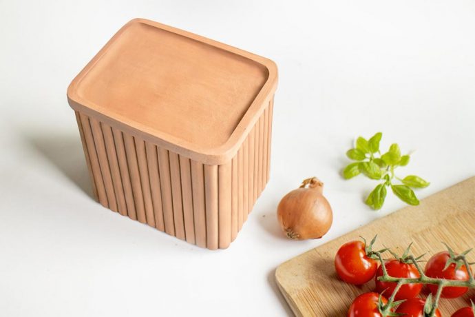 This 3D printed sustainable clay range is an indigenous storage solution that reduces food waste!