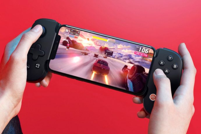 This iPhone gaming controller turns your smartphone into a handheld Nintendo Switch-style console