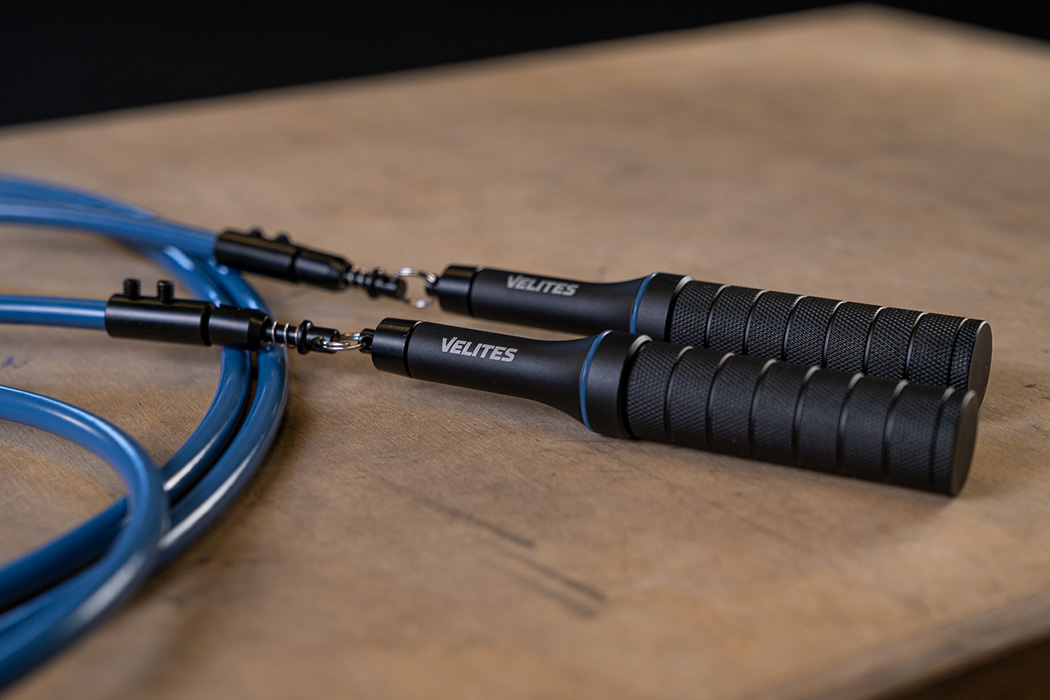 This weighted jump rope comes with swappable handle weights to boost your  workout! - Yanko Design