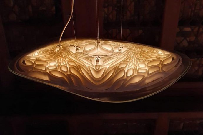 3D Printing meets traditional Italian glassmaking techniques with this innovative lighting design!