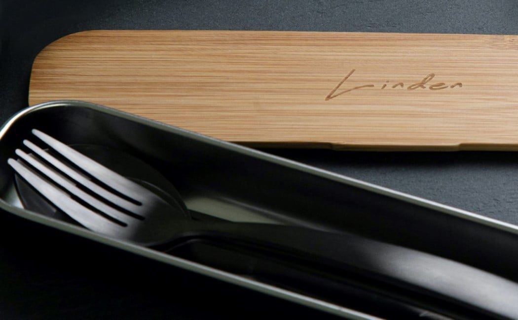 https://www.yankodesign.com/images/design_news/2020/11/auto-draft/linden_portable_cutlery_8.jpg