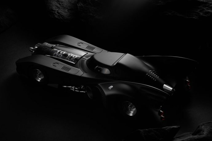 1989 Batmobile desk clock is the perfect side kick to your geeky desk setup