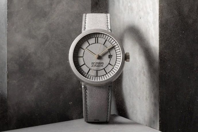 This concrete watch draws design inspiration from WWI’s vintage timepieces & urban architecture