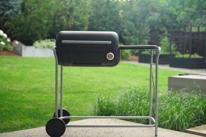 This retro-inspired grill gives charcoal infused flavours with the ease of using an oven!