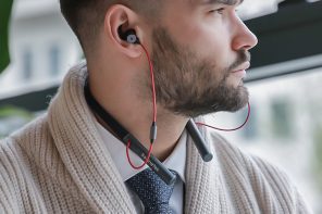 This all-in-one podcast recording studio fits right around your neck