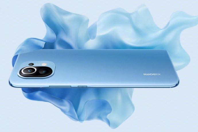 With its avant-garde design + 108MP camera, the Xiaomi Mi 11 directly challenges the iPhone 12 Pro