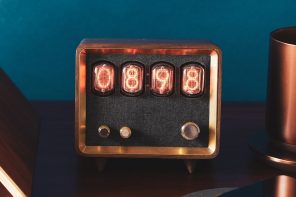 This steampunk radio, speaker and clock comes with a display made from real nixie tubes!