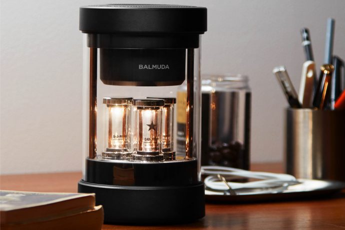 This Japanese wireless speaker uses a LED show to elevate listening to music into an experience!