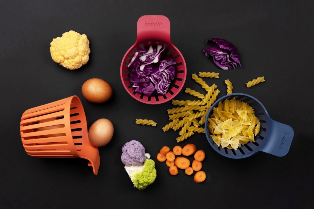 These cooking pods let you easily boil and strain your veggies, eggs, and pasta