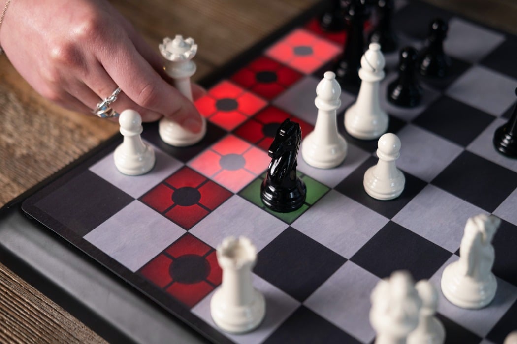 The DIY Super Smart Chessboard Lets You Play Online Against an