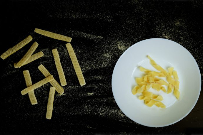 This flat-packed pasta morphs into a 3D shape when cooked, promoting sustainable food packaging!