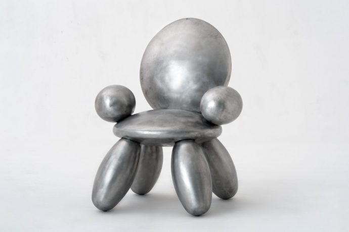 The Bubble Chair’s quirky ‘inflated’ design takes inspiration from Jeff Koons’ balloon art