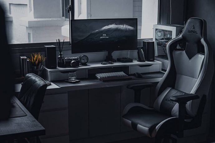 Desk Setups with minimal designs to increase your work from home productivity: Part 2