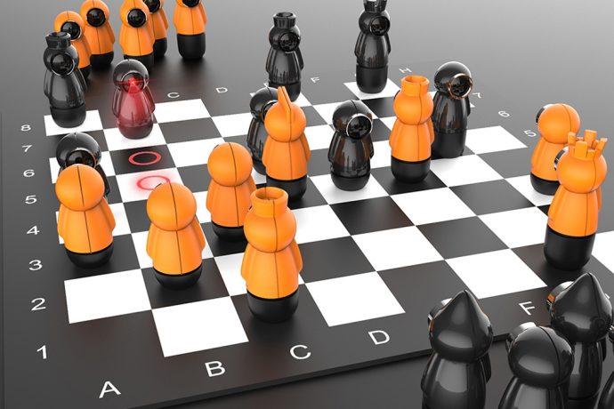 This chess board uses visual projectors to help you learn the game and learn creating strategies!