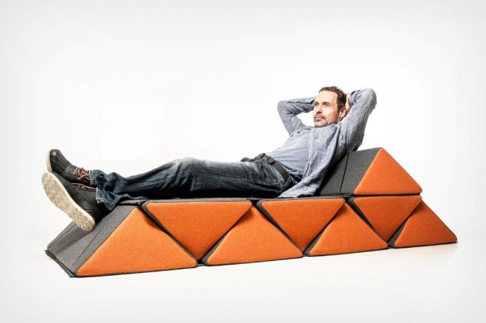 This clever set of modular poufs can transform into any kind of furniture for your small apartment
