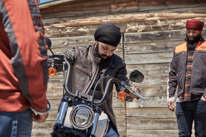 The ‘Tough Turban’ uses a fabric 15x stronger than steel, to empower Sikh motorcyclists to ride safer