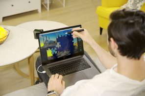 This nifty gadget turns any laptop or desktop monitor into a massive iPad Pro and Stylus