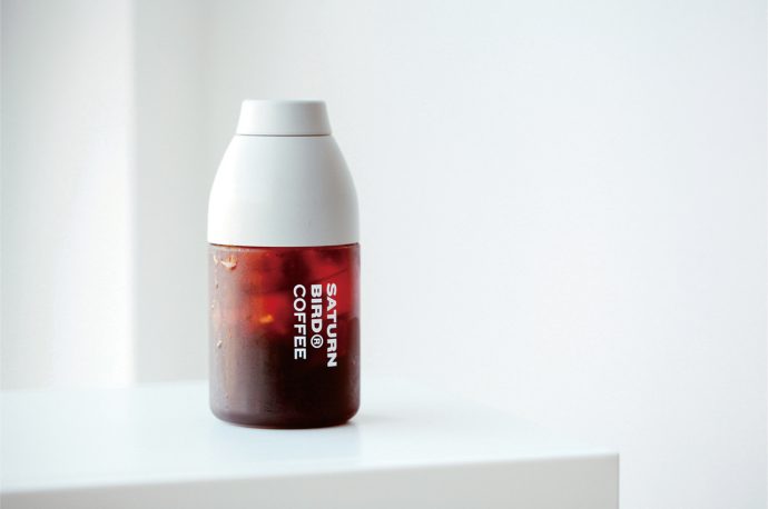 This instant tiny coffee brewing bottle mixes water with coffee grounds to make a cup in seconds!