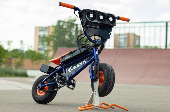 Exo Giga Bike by Mactepckar Yolenzo_Bicycle Computer (15)