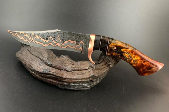 Watch how this breathtaking Copper Damascus knife is forged from start to finish
