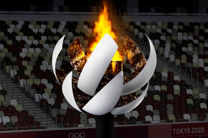 Olympic Cauldron designed by Nendo “blossoms” open to reveal the eternal fire of the Tokyo Olympics