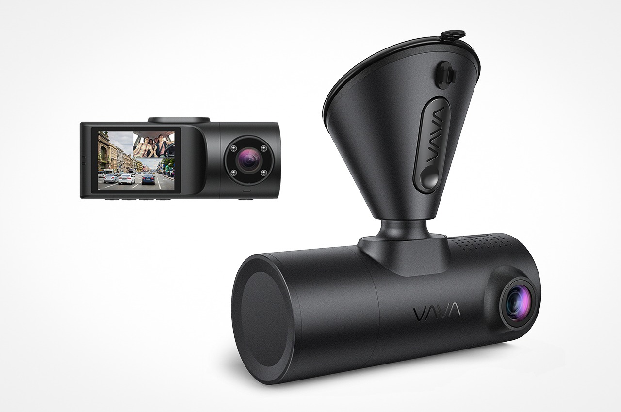 https://www.yankodesign.com/images/design_news/2021/07/this-2-way-dash-cam-keeps-an-eye-on-the-road-as-well-as-inside-your-car-with-2k-video-sony-night-vision/2K_dual_dash_cam_captures_every_driving_moment_hero.jpg