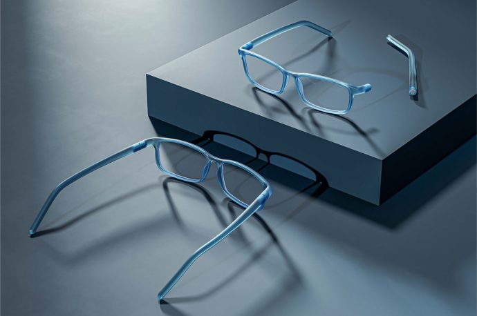 These magnetic modular glasses with a hingeless design resolves the most common frame breakage problem!