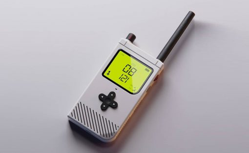 https://www.yankodesign.com/images/design_news/2021/08/auto-draft/Nintendo_Gameboy_Inspired_walkie_talkie_04-510x314.jpg