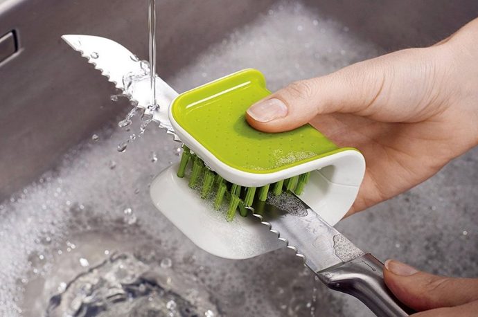 Kitchen Cleaning Appliances that clean up your cooking experiments better than any home cleaning hacks!