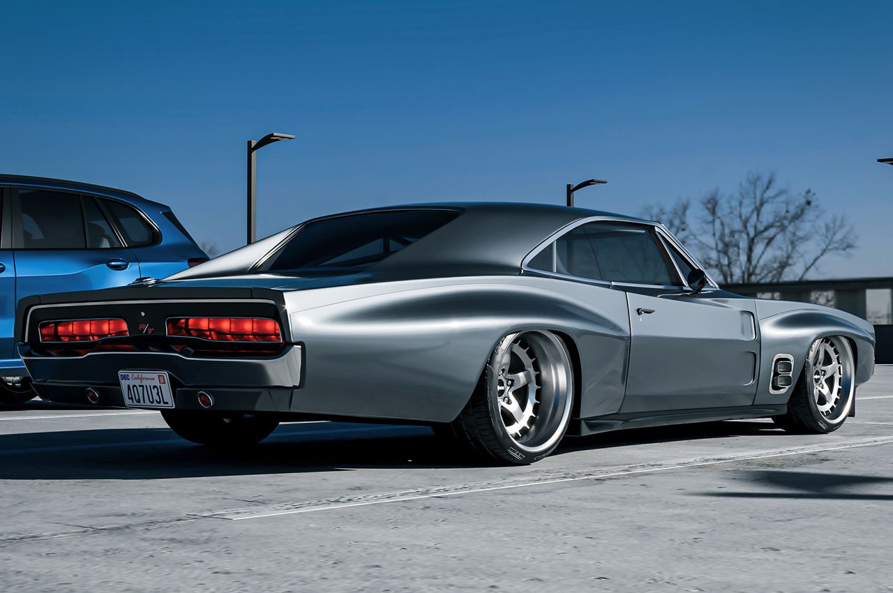 This Batman 2022-worthy Dodge Charger RT is a racing machine of new
