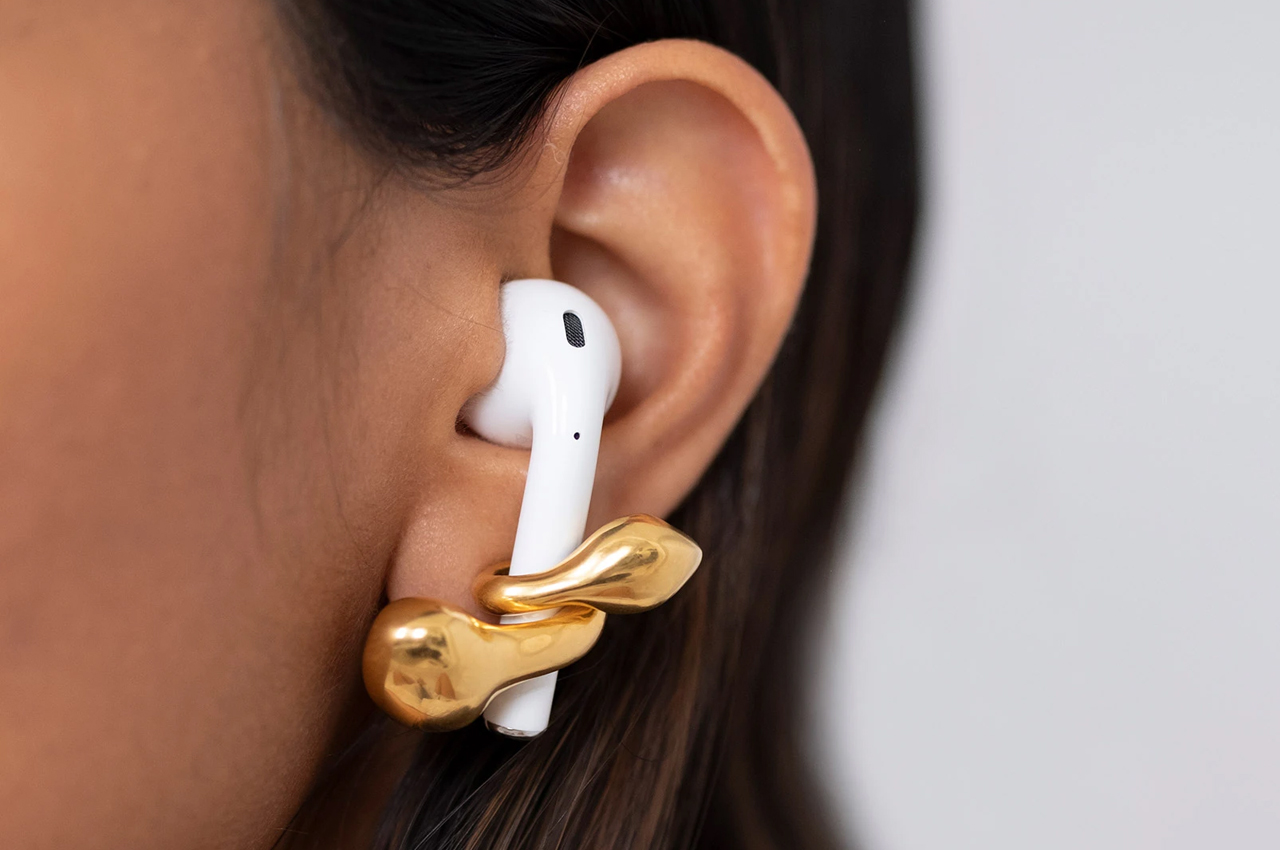 ambición Unir Artes literarias AirPods Accessories that Apple lovers need to get their hands on in 2021! -  Yanko Design