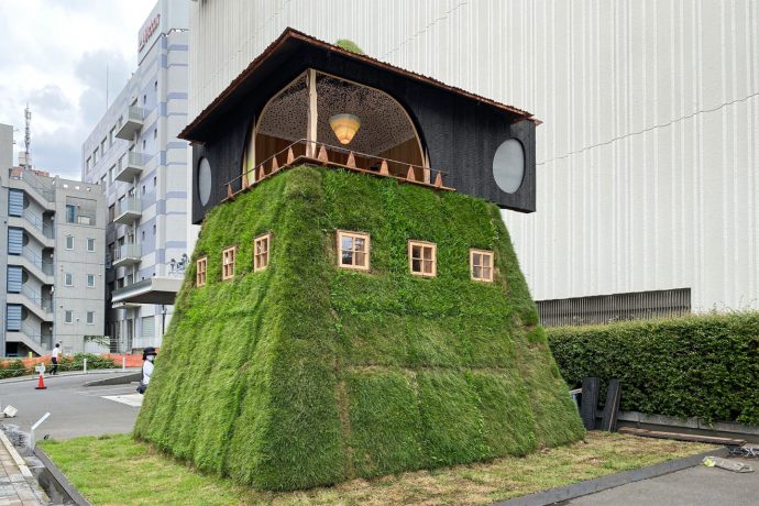 This Japanese architect’s fairytale teahouse covered in a grassy facade is topped with a yakisugi-treated timber loft!