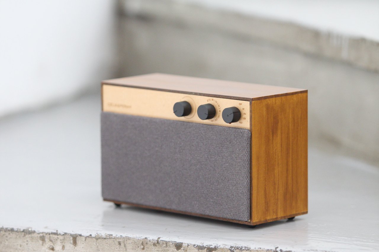 This DIY Bluetooth Radio comes with every part you'll need to build very own speaker–from the bass up! - Yanko Design