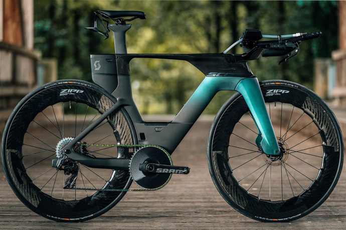 This fastest triathlon bike by design comes with a built-in hydration system and adjustable parts!
