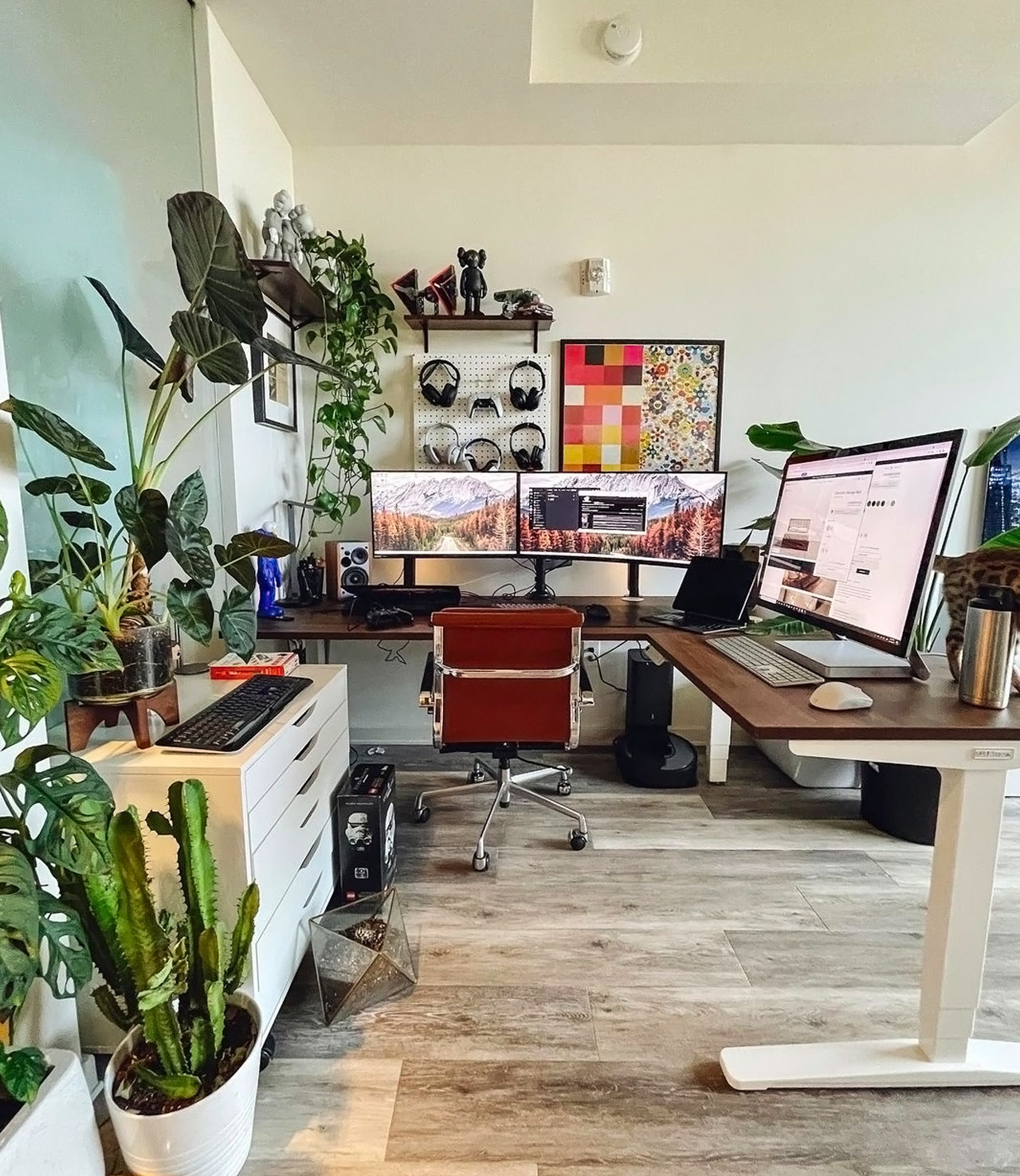 Clean home office setup : r/Minimal_Setups