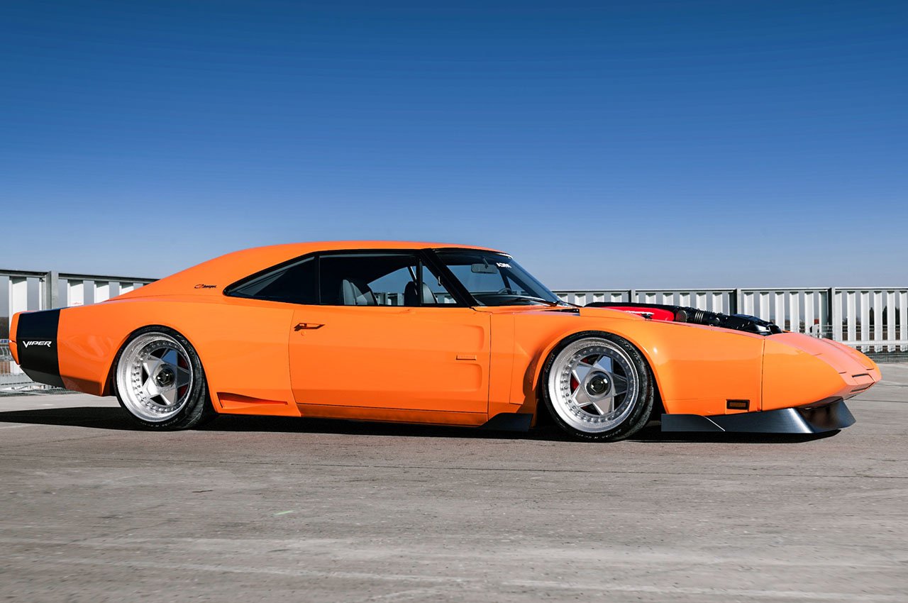 This Dodge Charger Daytona with an exposed V10 engine is sure to win Dom  Toretto's approval! - Yanko Design